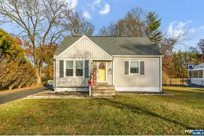 207 Garden Road, Pompton Lakes, NJ 07442 - Photo 1