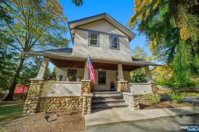 39 Highview Avenue, Park Ridge, NJ 07656 - Photo 1