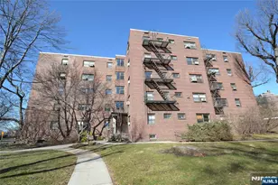 401 Park Pl 1-E, Fort Lee, NJ 07024 - Photo 1