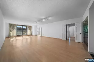 900 Palisade Ave 5A, Fort Lee, NJ 07024 - Photo 1