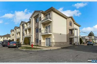 520 Victor Street 42 #42, Saddle Brook Township, NJ 07663 - Photo 1