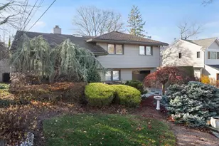 72 Hemlock Dr, Paramus, NJ 07652 - Photo 1