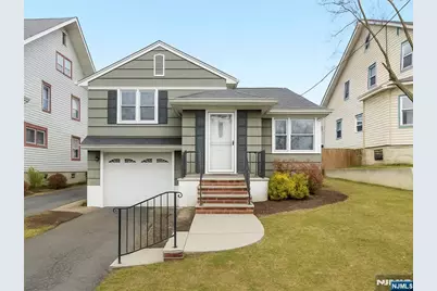 121 Woodland Avenue, Rutherford, NJ 07070 - Photo 1