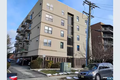 110-114 Sussex 2F #2F, Hackensack, NJ 07601 - Photo 1