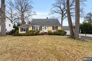 206 10th St, Cresskill, NJ 07626 - Photo 1