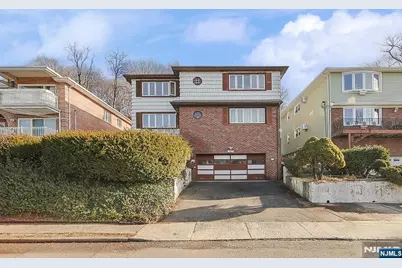 432 Oak Street, Ridgefield, NJ 07657 - Photo 1