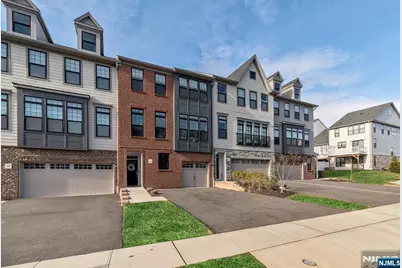 32 Goldfinch Drive, Upper Saddle River, NJ 07458 - Photo 1