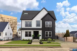 33 Elycroft Pkwy, Rutherford, NJ 07070 - Photo 1