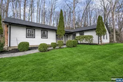 7 Winding Way, Belvidere, NJ 07823 - Photo 1