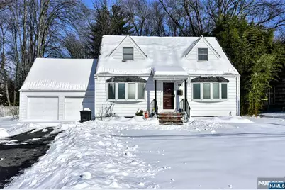 260 W Allendale Avenue, Allendale, NJ 07401 - Photo 1