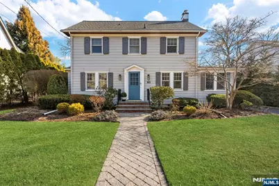 163 Hampton Place, Ridgewood, NJ 07450 - Photo 1