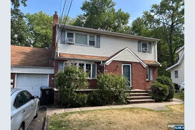 31 Farview Terrace 2nd Fl #2nd Fl, Paramus, NJ 07652 - Photo 1