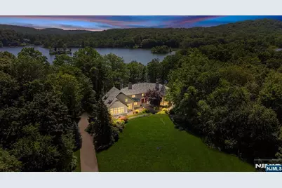 801 Shore Drive, Kinnelon, NJ 07405 - Photo 1