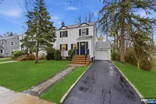 33 Lincoln St, Verona, NJ 07044 - Photo 1