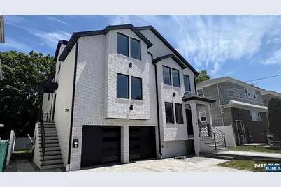 539 Freeman Street, Lyndhurst Township, NJ 07071 - Photo 1
