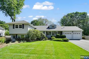 17 Pascack Rd, Park Ridge, NJ 07656 - Photo 1