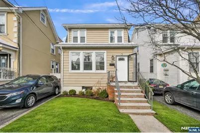 352 12th Street, Newark, NJ 07107 - Photo 1