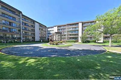 521 Piermont Avenue 417A #417A, River Vale Township, NJ 07675 - Photo 1