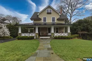 157 Melrose Pl, Ridgewood, NJ 07450 - Photo 1