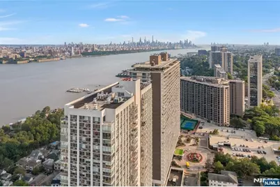 1600 Parker Avenue 27J #27J, Fort Lee, NJ 07024 - Photo 1