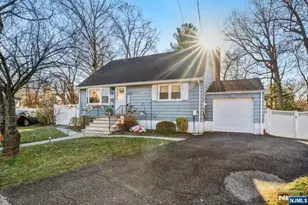 21-10 Carlisle Pl, Fair Lawn, NJ 07410 - Photo 1
