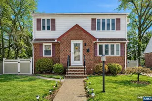 30 Marion Ave, Rochelle Park Township, NJ 07662 - Photo 1