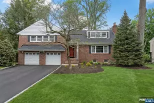 922 Wildwood Rd, Oradell, NJ 07649 - Photo 1