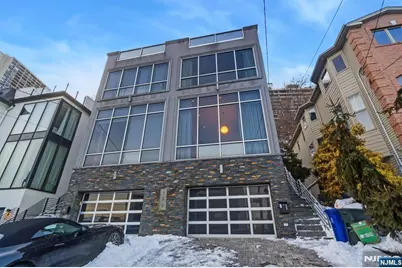 760 Undercliff, Edgewater, NJ 07020 - Photo 1