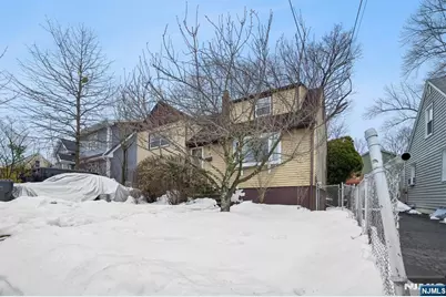 18 Byrne Place, Bergenfield, NJ 07621 - Photo 1