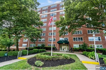 926 Bloomfield 5E #5E, Glen Ridge, NJ 07028 - Photo 1