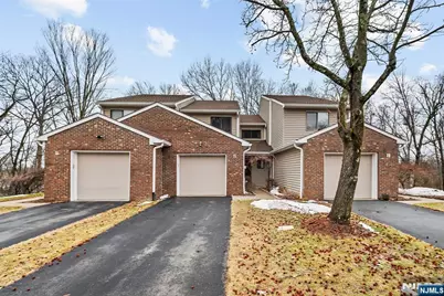 15 Littlewood Court, Wayne, NJ 07470 - Photo 1