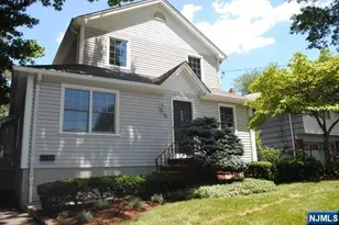 75 Columbus Dr, Tenafly, NJ 07670 - Photo 1