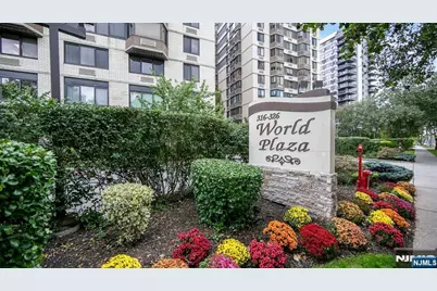 326 Prospect Avenue 10H #10H, Hackensack, NJ 07601 - Photo 1
