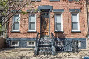 352 7th Street 6, Jersey City, NJ 07302 - Photo 1