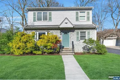 60 Westview Drive, Bergenfield, NJ 07621 - Photo 1