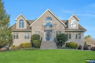 1 Laurel Ct, Oakland, NJ 07436 - Photo 1