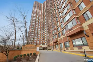 100 Old Palisade Road 2209, Fort Lee, NJ 07024 - Photo 1