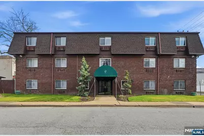 9 Vreeland Street 2F #2F, Hackensack, NJ 07601 - Photo 1