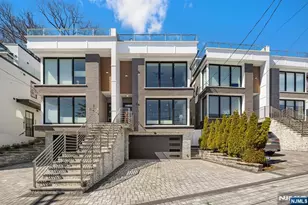 504 Undercliff Ave, Edgewater, NJ 07020 - Photo 1