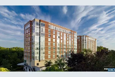 600 12th Street 810 #810, Palisades Park, NJ 07650 - Photo 1