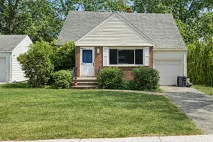 841 Prince St, Teaneck Township, NJ 07666 - Photo 1