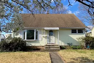 86 Trudy Dr, Lodi, NJ 07644 - Photo 1