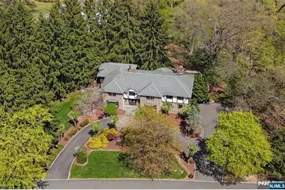 69 Knollwood Road, Upper Saddle River, NJ 07458 - Photo 1