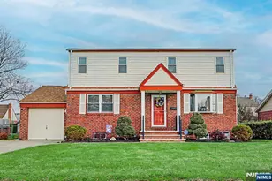 27 Westwood Dr, Fair Lawn, NJ 07410 - Photo 1