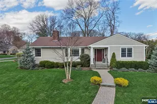 395 Frances Pl, Wyckoff Township, NJ 07481 - Photo 1