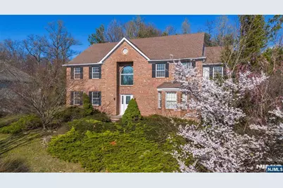 10 Pierson Court, Mahwah, NJ 07430 - Photo 1