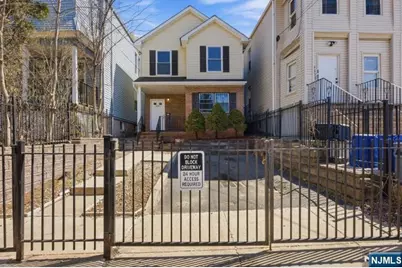 424 15th Street, Newark, NJ 07103 - Photo 1