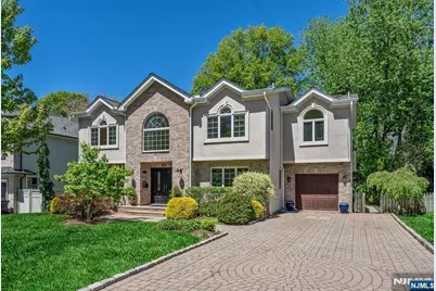 309 South Drive, Paramus, NJ 07652 - Photo 1