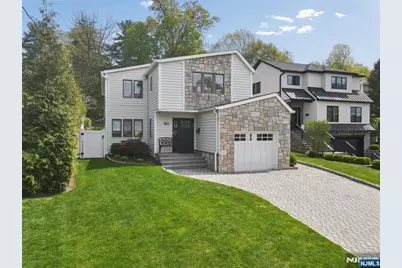 160 Magnolia Avenue, Tenafly, NJ 07670 - Photo 1
