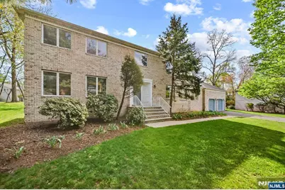 30 Auryansen Court, Closter, NJ 07624 - Photo 1